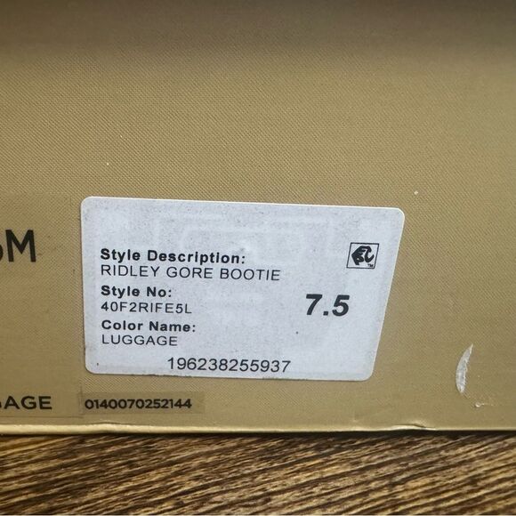 Michael Kors Ridley Astor Stud Leather Boots Size 7.5 New in box - Picture 15 of 15